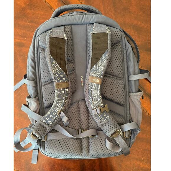 The North Face Borealis Classic - Shady Blue Bandana Backpack - Picture 6 of 9